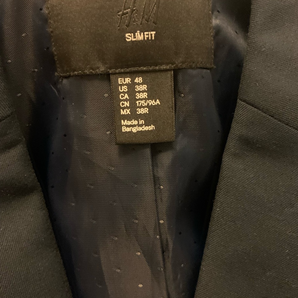 H$m slim fit suit